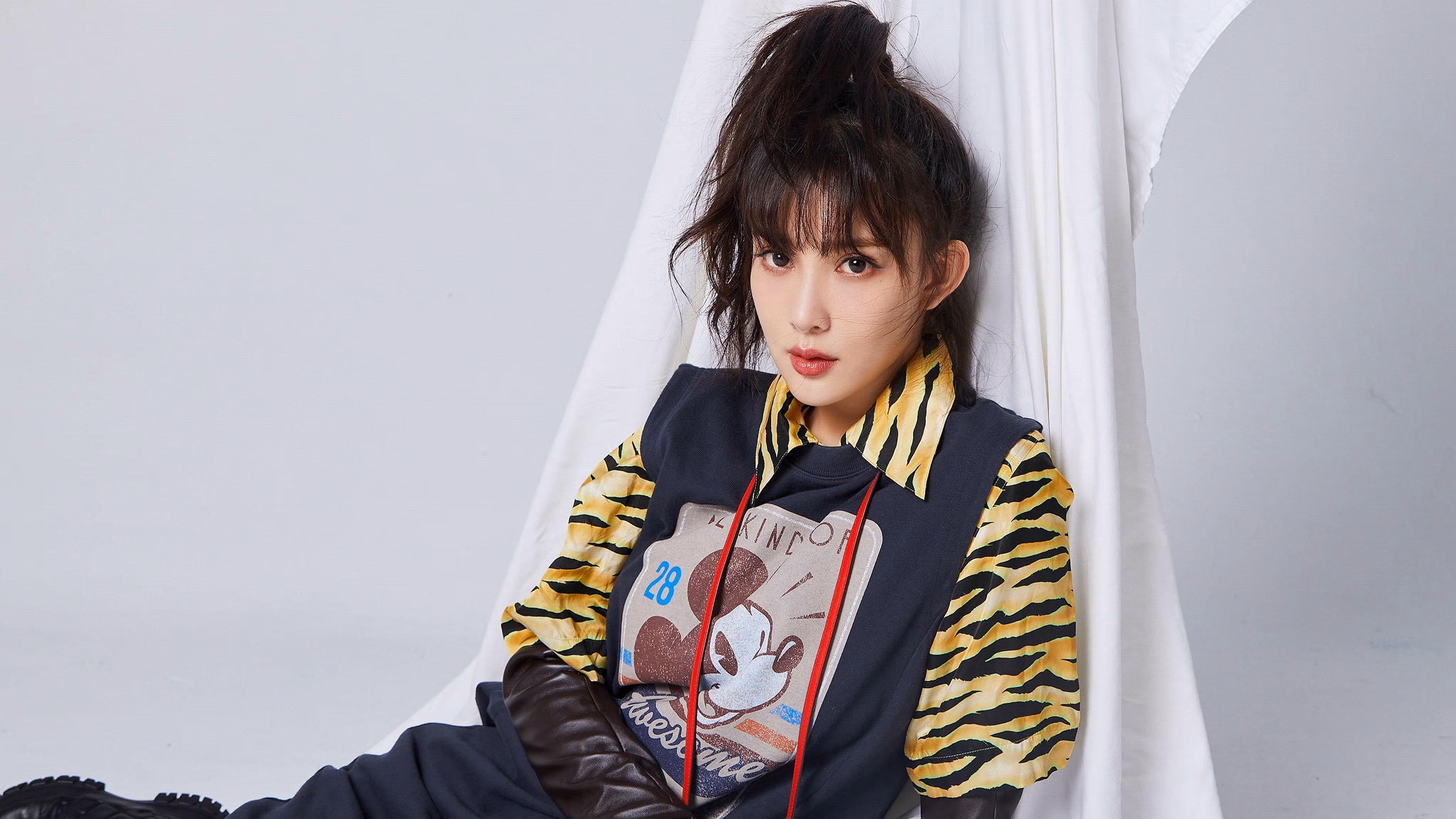 开云平台-青少年“拼搏梦想”公益篮球赛事在重庆持续举行，激发青少年运动热情