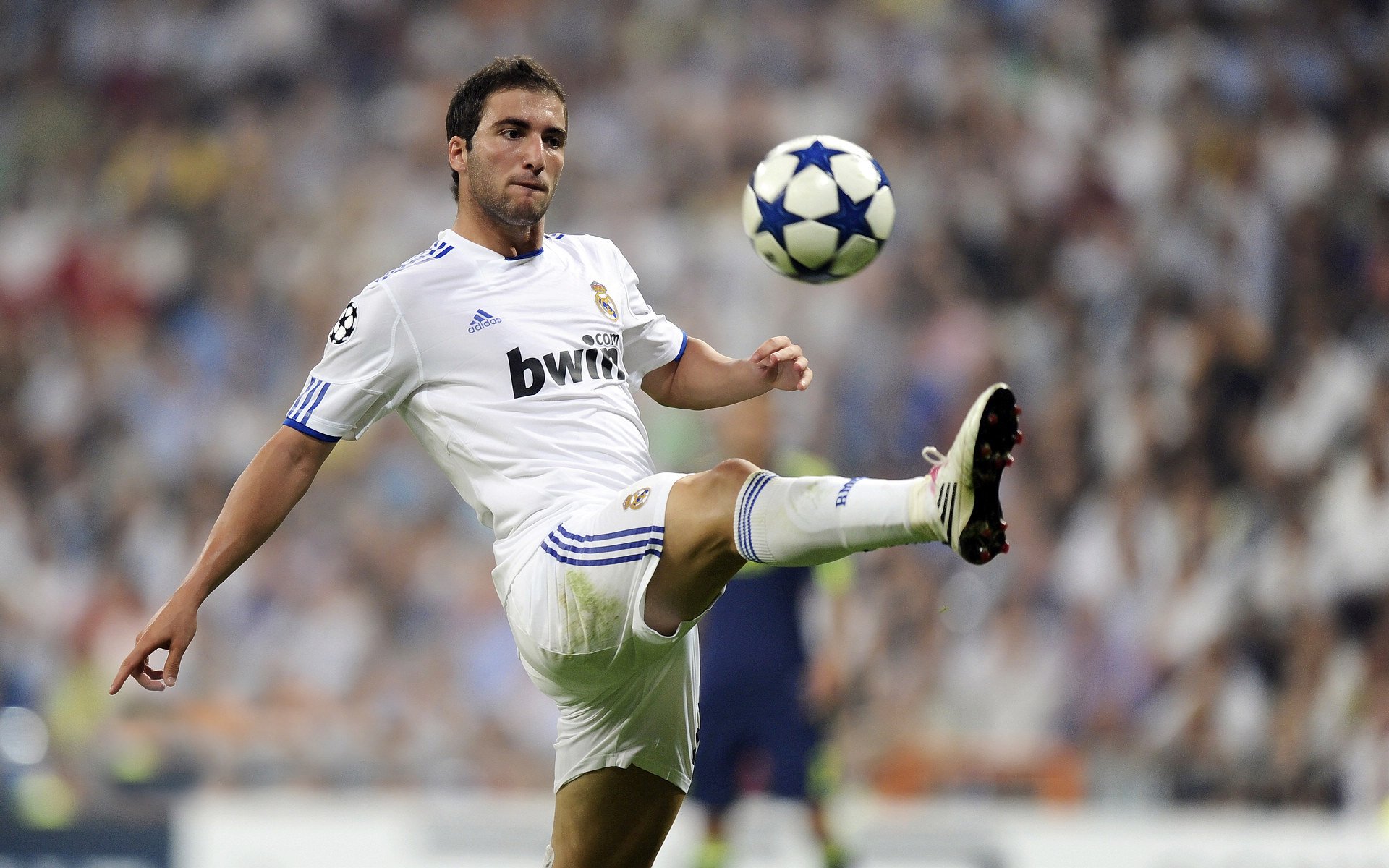 流媒体巨头布局电竞：多平台联动带来全新观看体验，电竞行业媒体